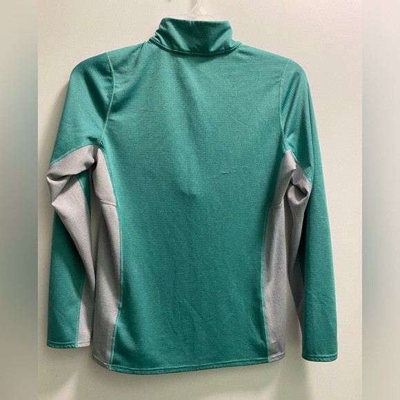 Patagonia Women’s Pullover - Picture 2 of 7